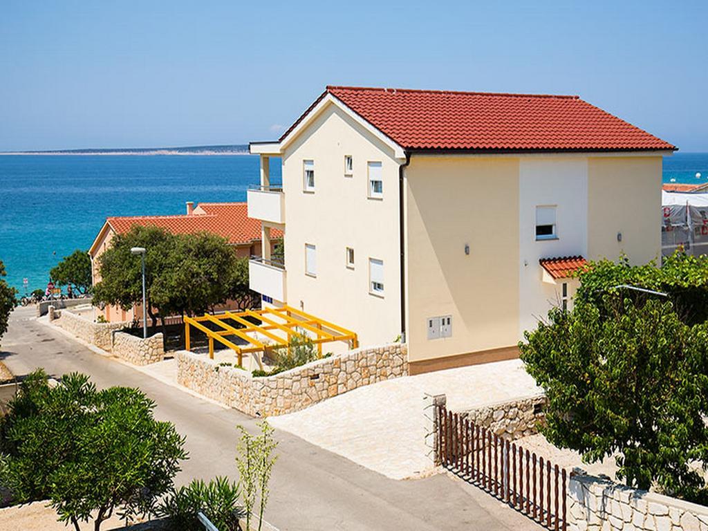 Apartments Cikac II - Modern Apartments By The Beach マンドレ エクステリア 写真